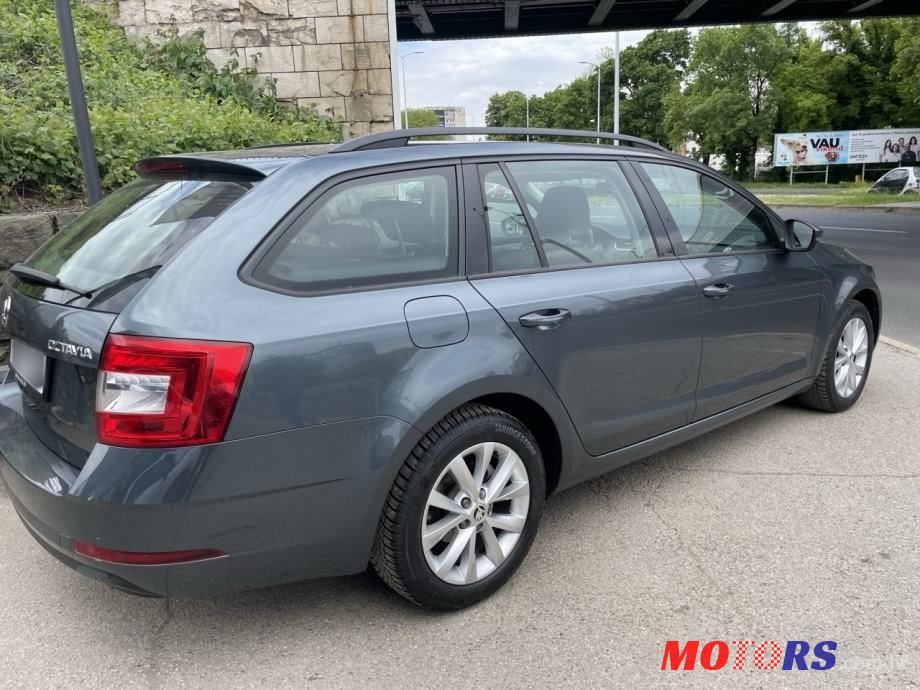 2017' Skoda Octavia Combi photo #3