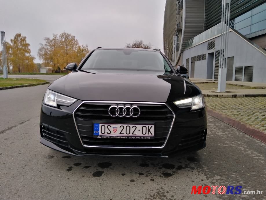 2017' Audi A4 Avant photo #1