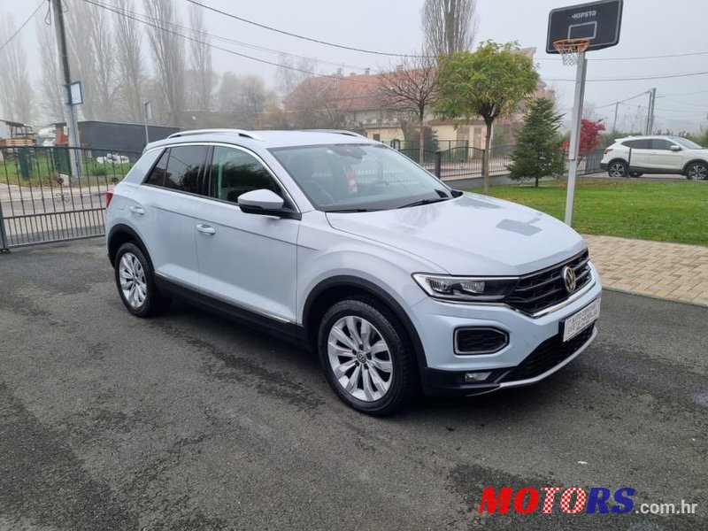 2019' Volkswagen T-Roc photo #6