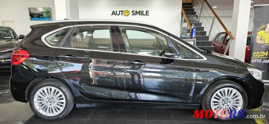 2017' BMW Serija 2 218D photo #6