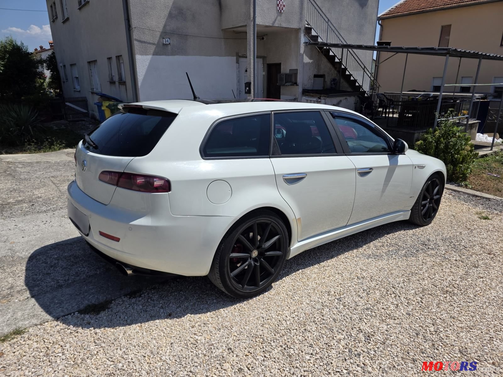 2010' Alfa Romeo 159 Sw photo #2