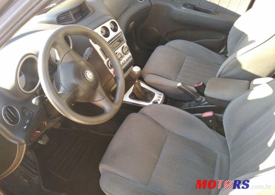 2003' Alfa Romeo 156 Sw 1,9 Jtd photo #1