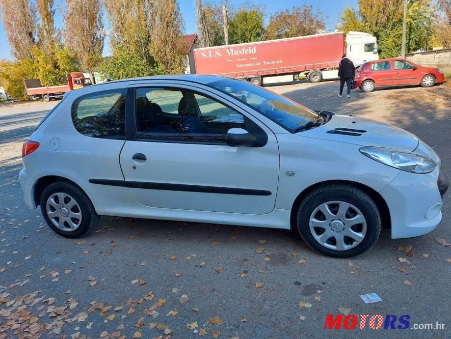 2011' Peugeot 206 1,4 Hdi photo #4