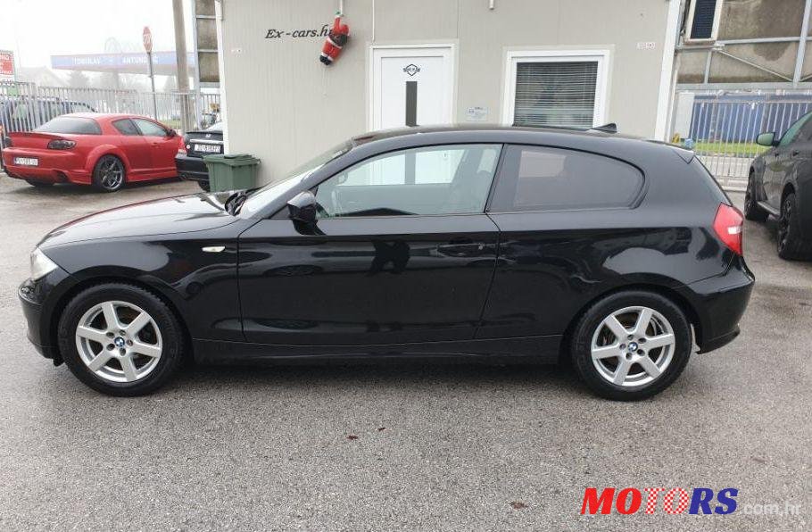 2011' BMW Serija 1 118D photo #1