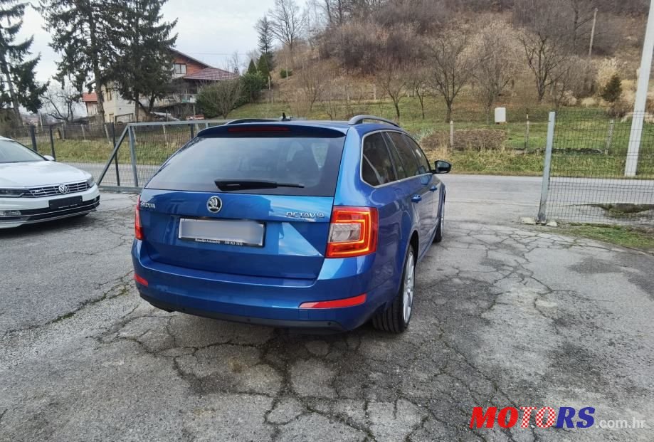 2016' Skoda Octavia Combi photo #5