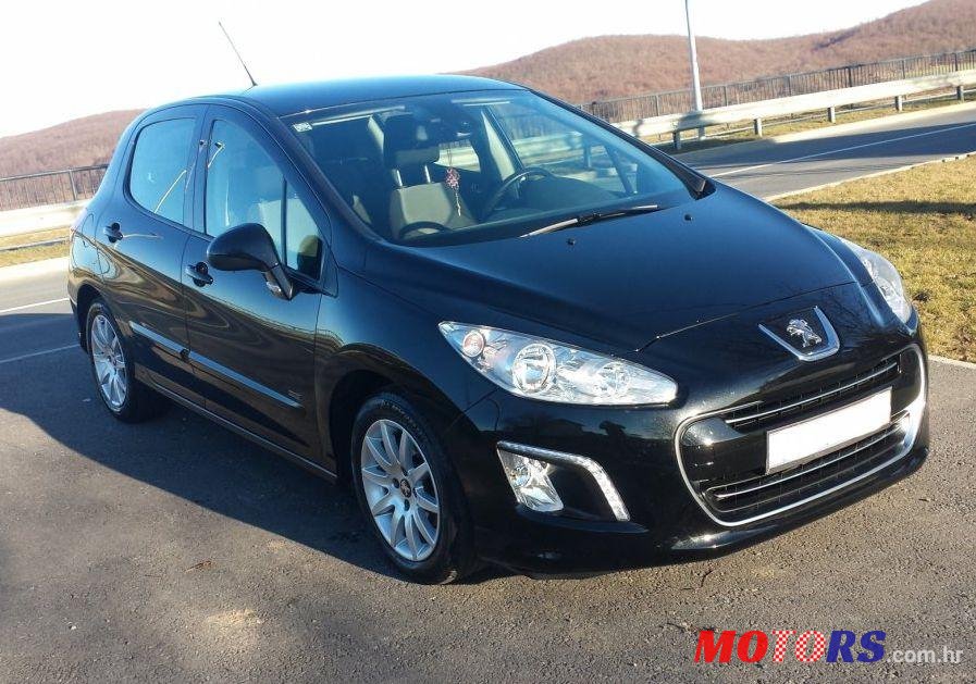 2011' Peugeot 308 1,6 E-Hdi photo #1