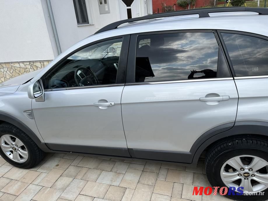 2009' Chevrolet Captiva 2,0 D photo #6