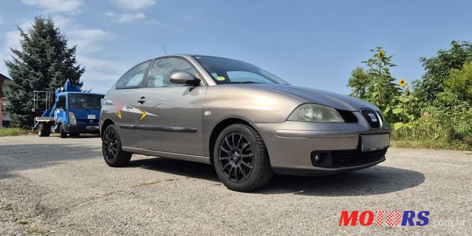 2004' SEAT Ibiza 1,9 Tdi photo #3