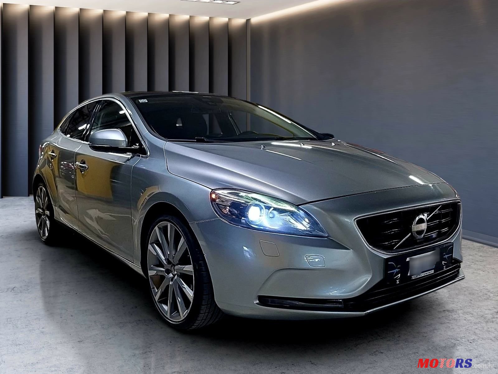 2012' Volvo V40 D3 photo #5