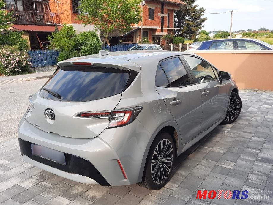 2019' Toyota Corolla 1,2 Turbo photo #2