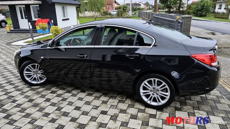 2011' Opel Insignia 2,0 Cdti photo #2