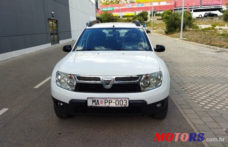 2013' Dacia Duster photo #2