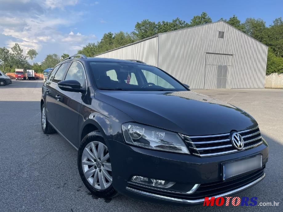 2013' Volkswagen Passat Variant photo #3