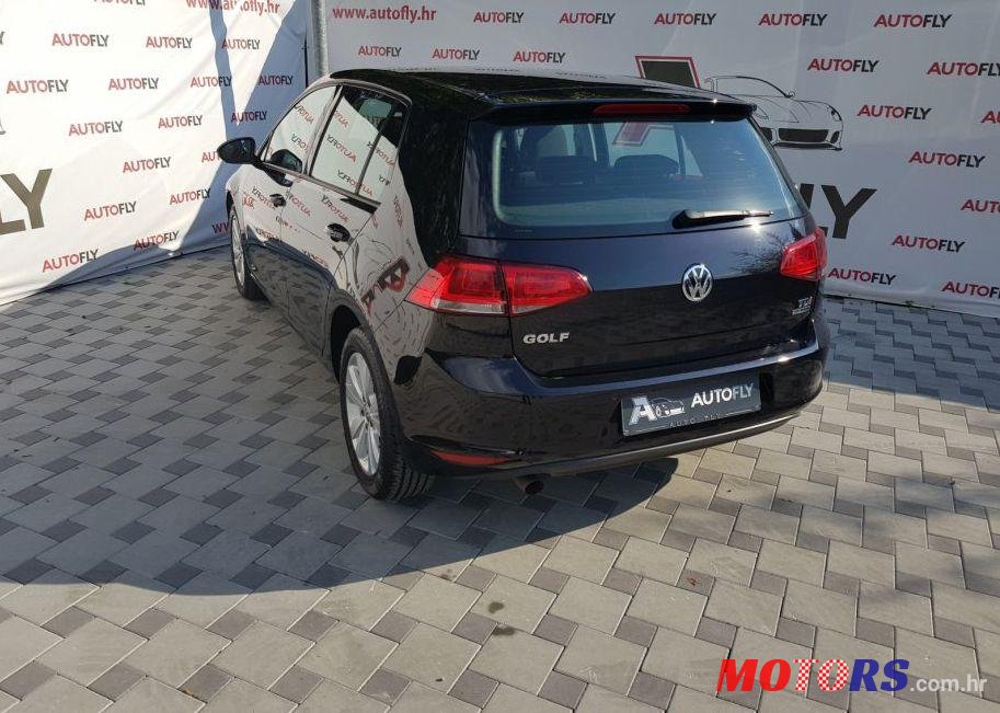 2013' Volkswagen Golf VII photo #1