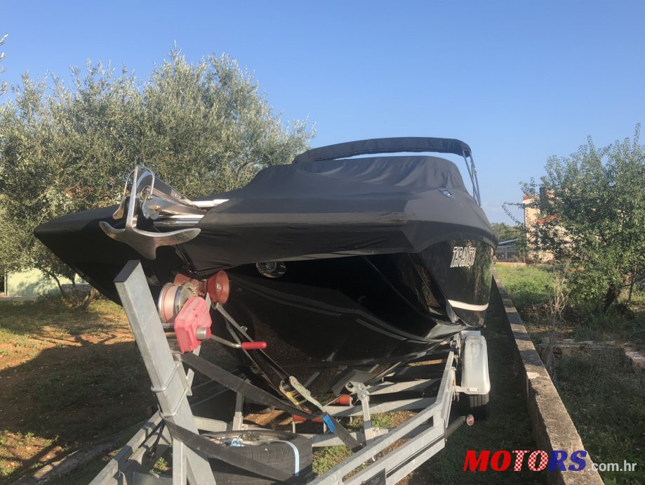 2011' Regal 2520 photo #1