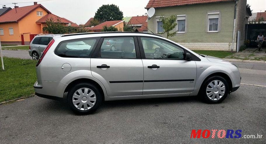 2005' Ford Focus 1,6 photo #1