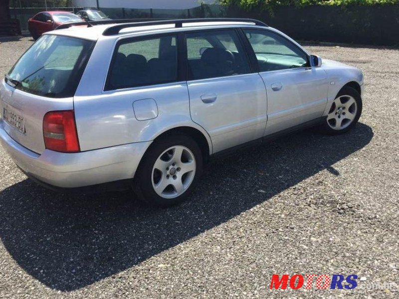 2000' Audi A4 Avant 2,5 V6 Tdi photo #1