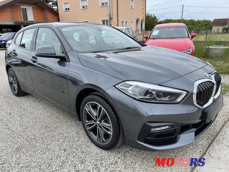 2019' BMW Serija 1 118D photo #4