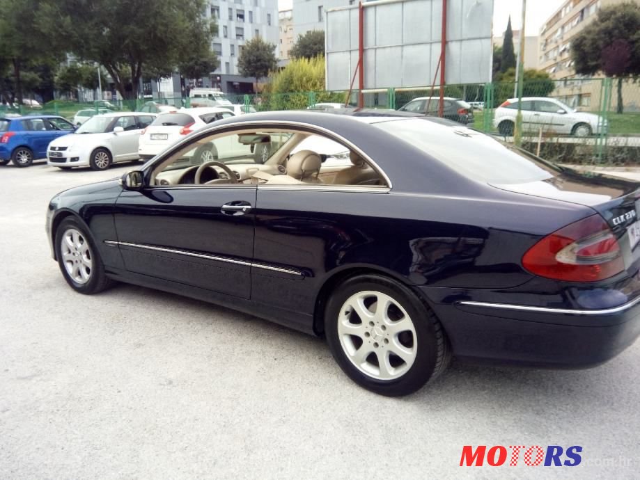 2005' Mercedes-Benz CLK 270 Cdi photo #1