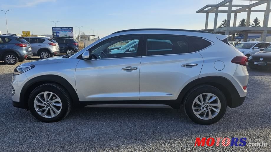 2015' Hyundai Tucson 1.7 Crdi photo #5