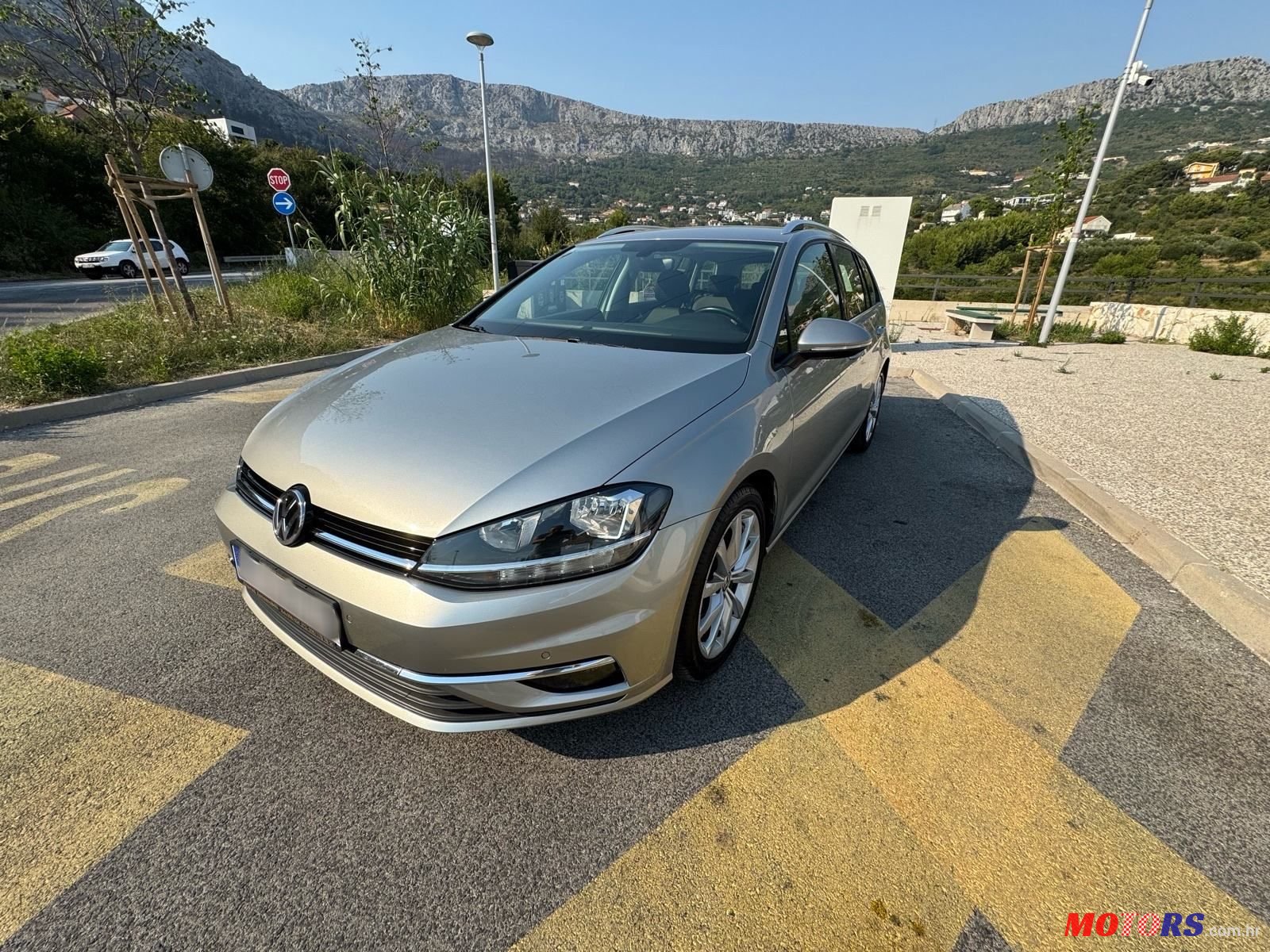 2018' Volkswagen Golf VII Variant photo #1