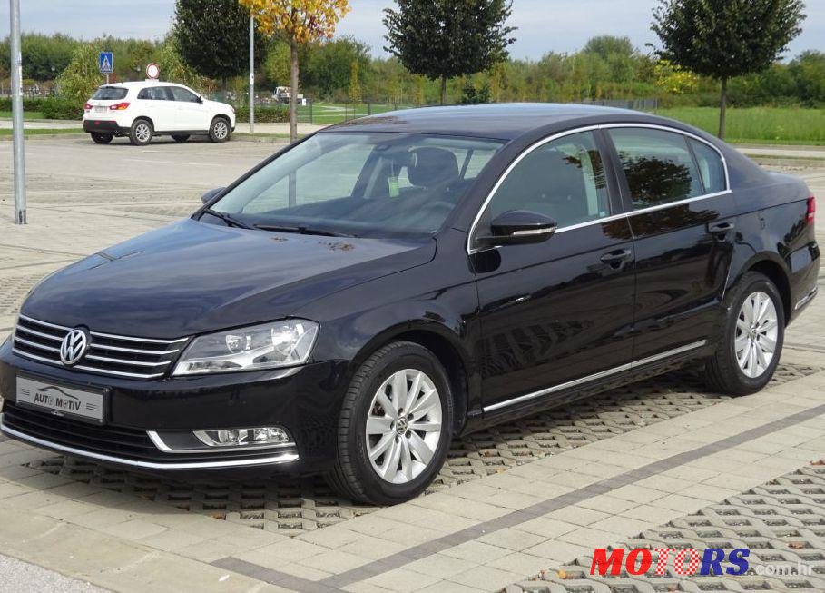 2011' Volkswagen Passat 2,0 Tdi photo #1
