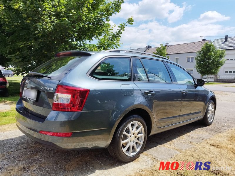 2015' Skoda Octavia Combi photo #5