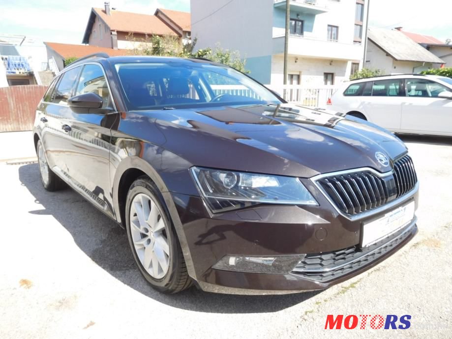 2018' Skoda Superb Combi photo #1