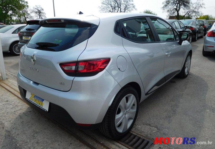 2015' Renault Clio Dci 90 photo #1