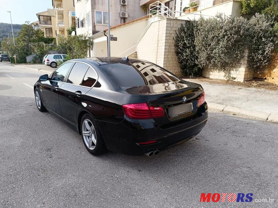 2013' BMW Serija 5 520D photo #2
