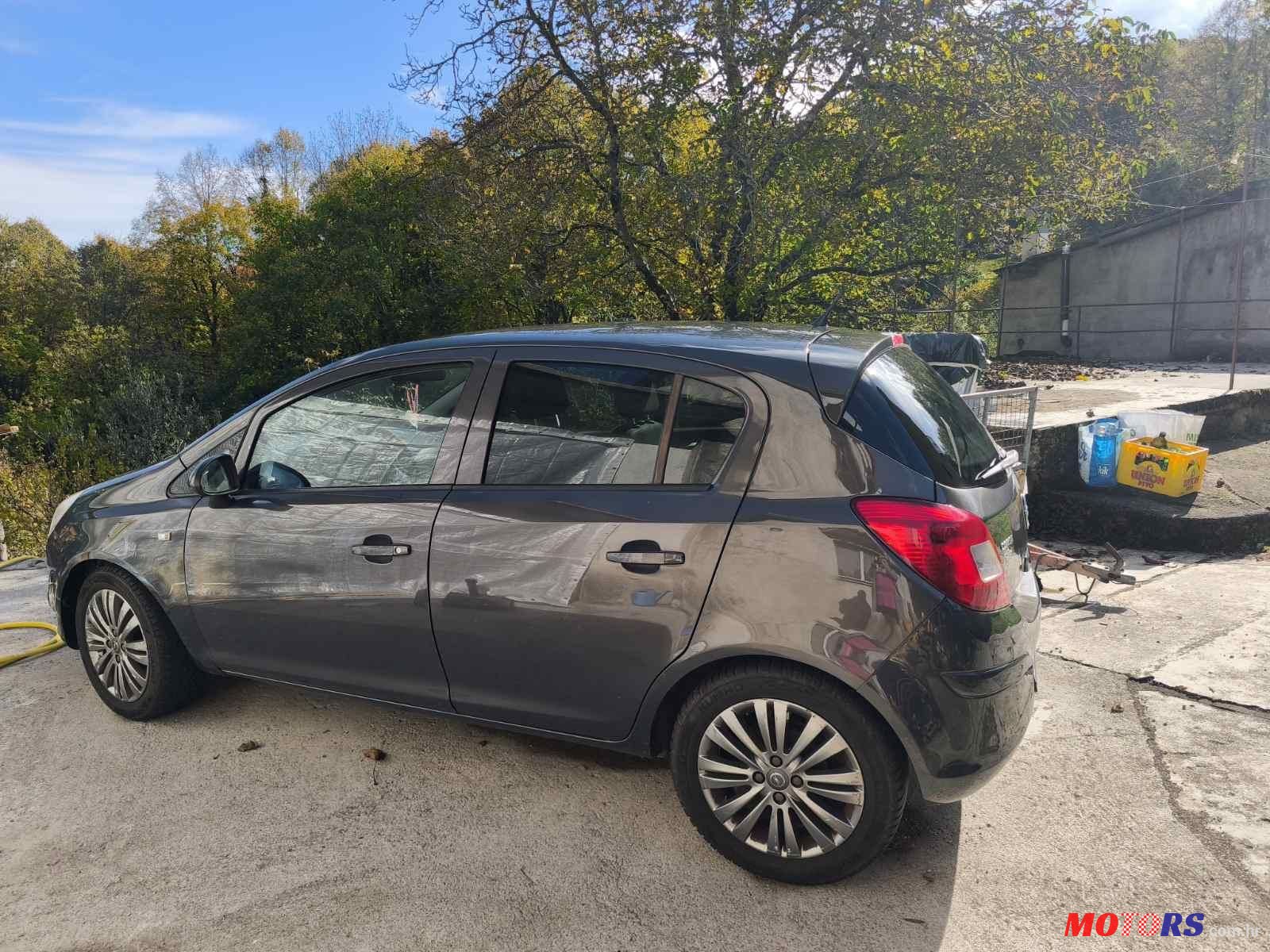 2013' Opel Corsa 1,2 16V Lpg photo #4