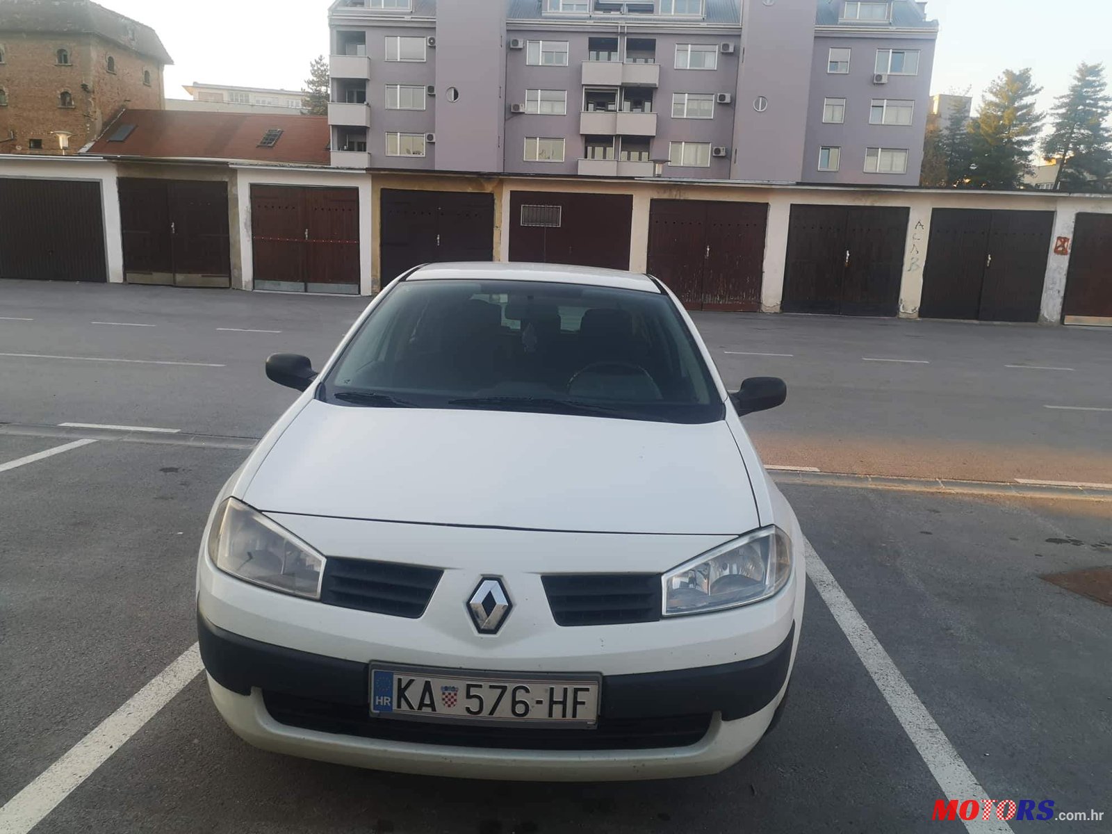 2004' Renault Megane photo #3