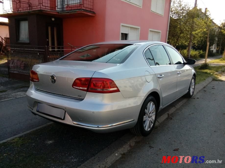 2013' Volkswagen Passat 1,6 Tdi Bmt photo #3