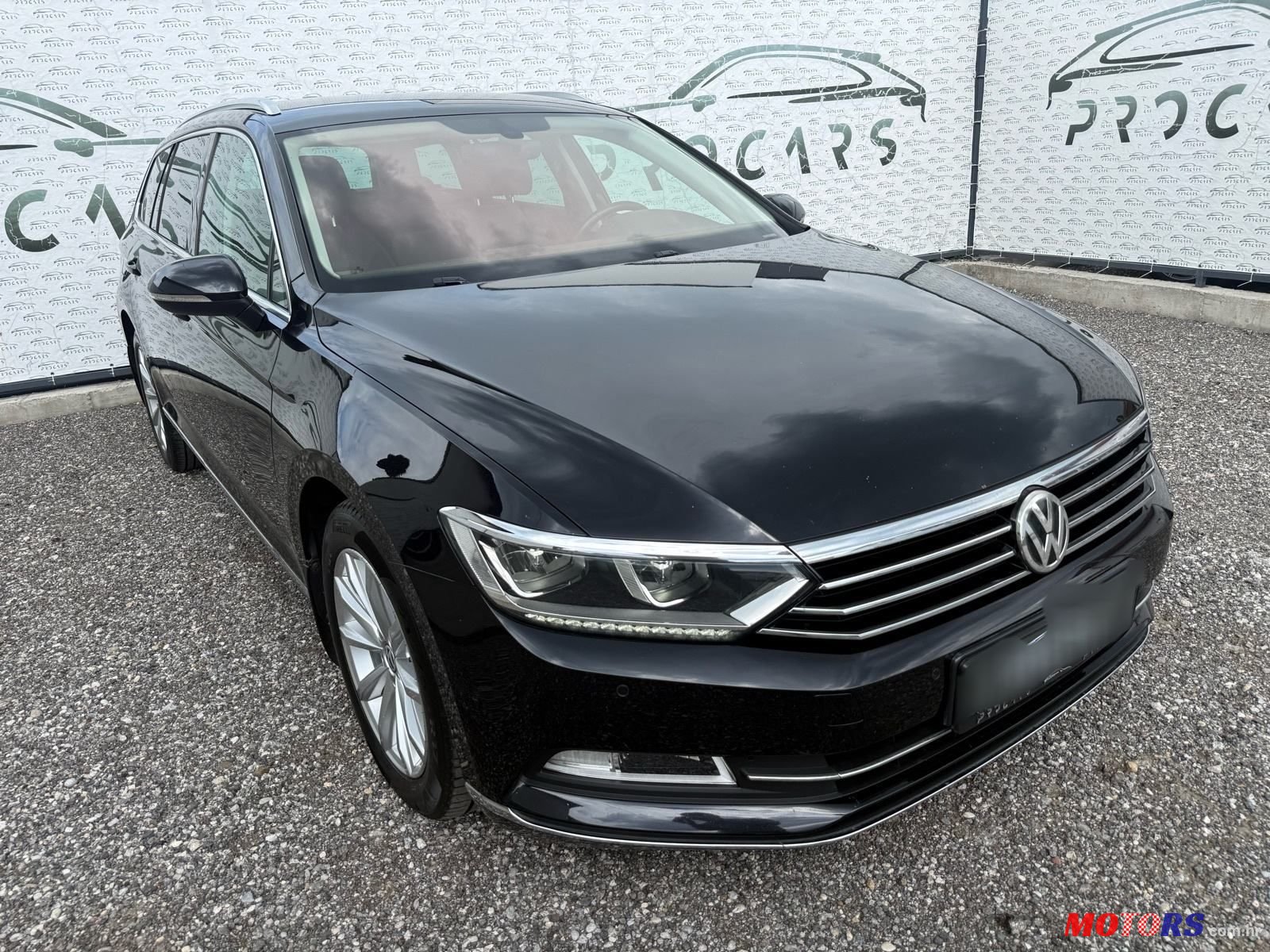 2015' Volkswagen Passat Variant photo #3