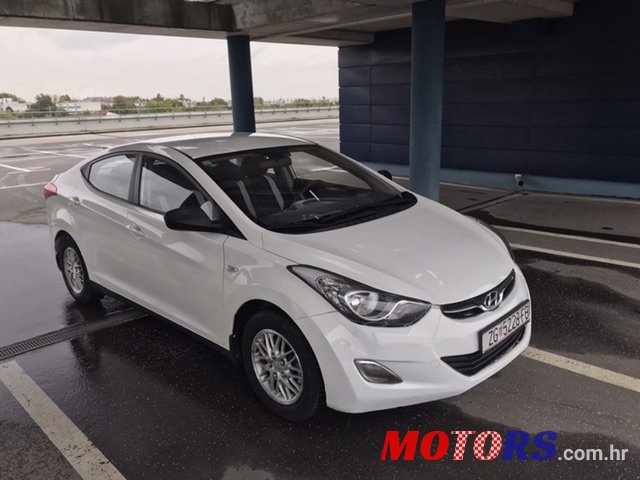 2013' Hyundai Elantra 1.6MPI photo #3