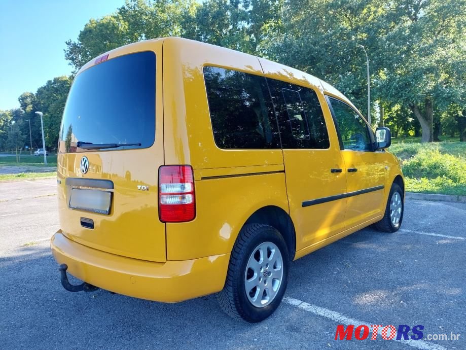 2013' Volkswagen Caddy 1,6 Tdi photo #6