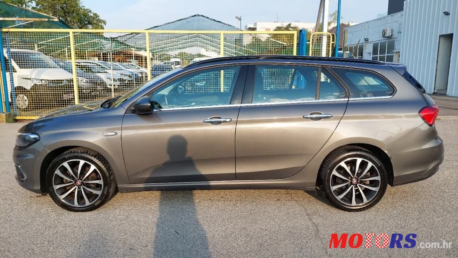 2017' Fiat Tipo photo #4