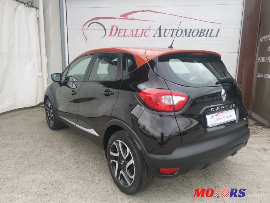 2015' Renault Captur Tce 90 photo #4