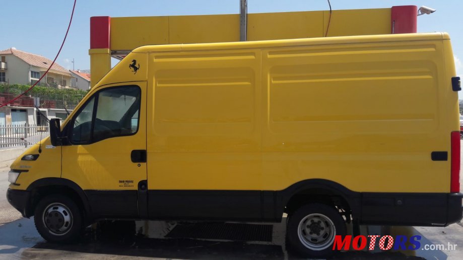 2006' Iveco photo #1