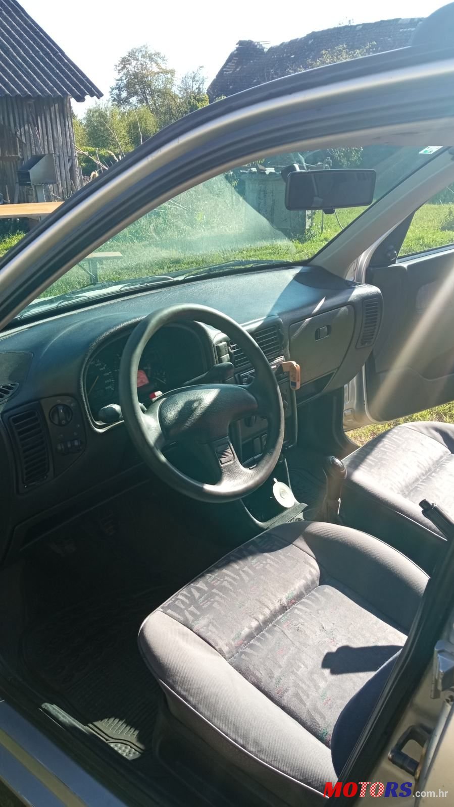 1998' SEAT Cordoba Vario photo #4