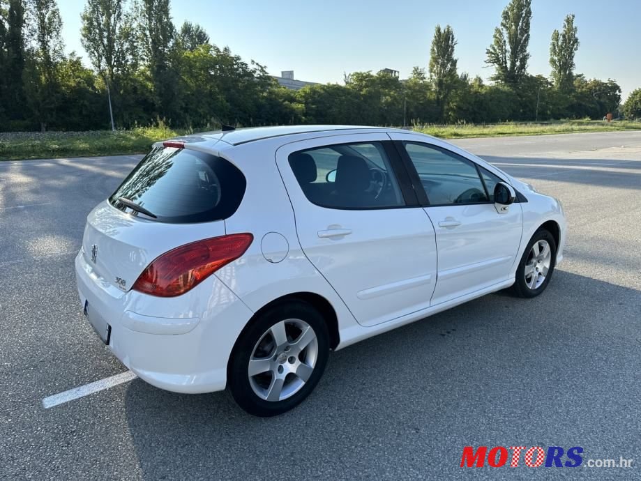 2011' Peugeot 308 1,6 Hdi photo #1