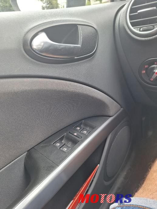 2010' SEAT Leon 1,9 Tdi photo #5