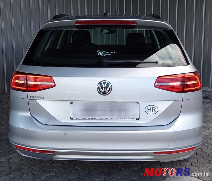 2018' Volkswagen Passat photo #5