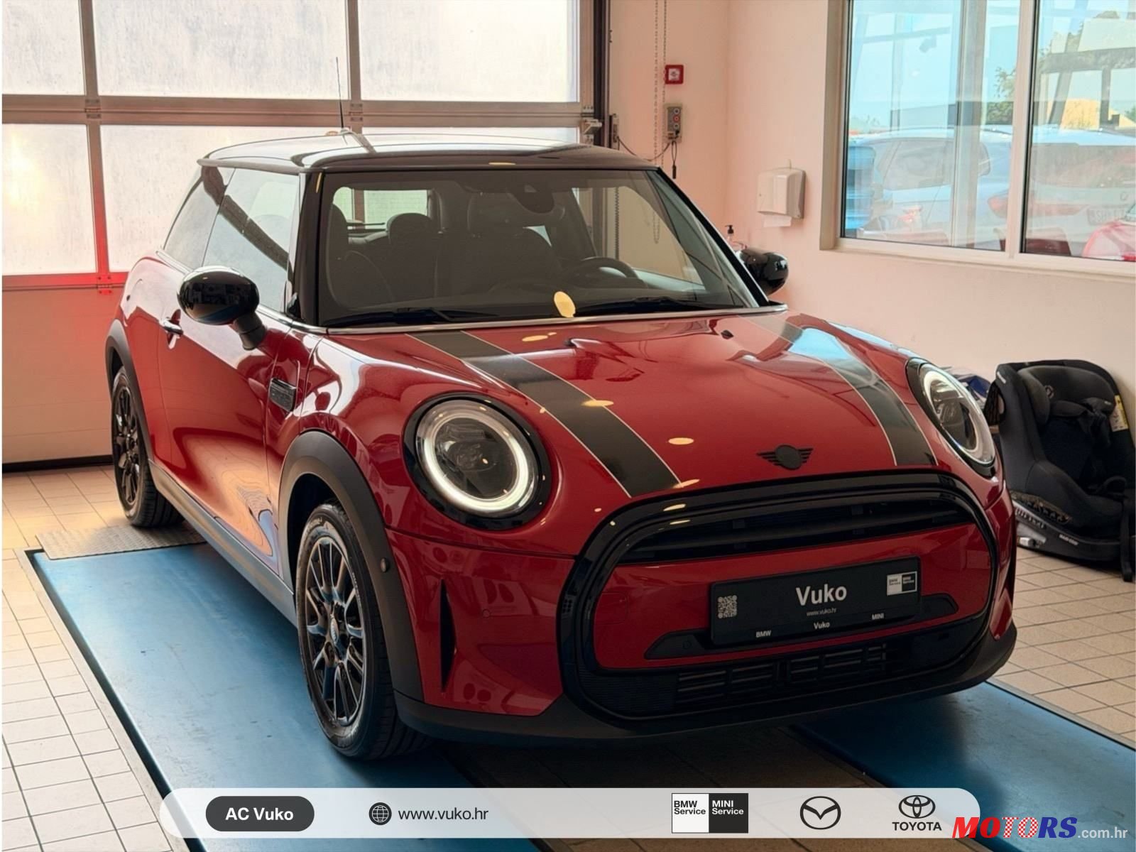 2024' MINI Cooper 3-Vrata F56 photo #1