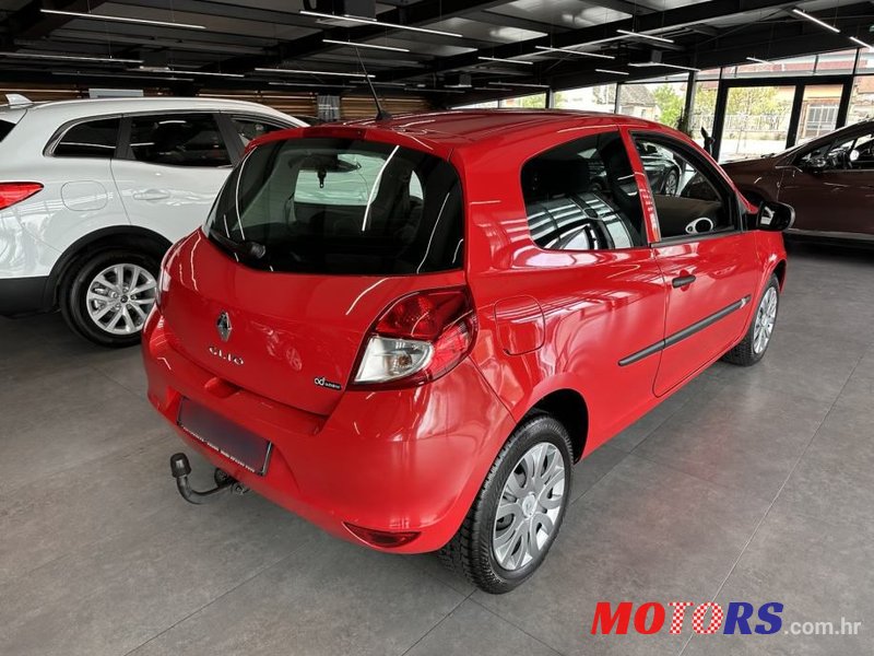 2012' Renault Clio 1,2 16V photo #6