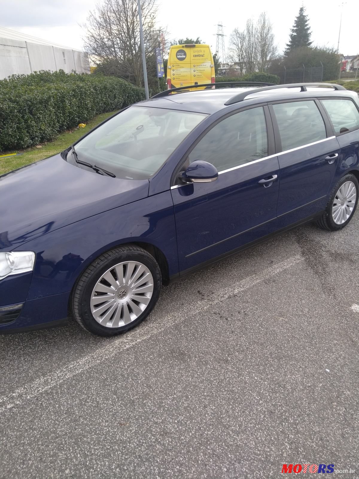 2006' Volkswagen Passat Variant photo #1