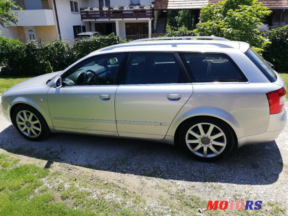 2004' Audi A4 Avant photo #4