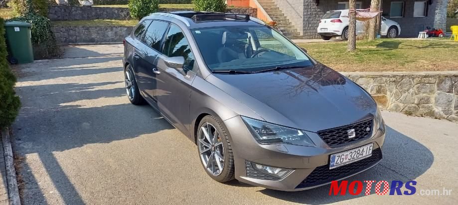 2015' SEAT Leon photo #2
