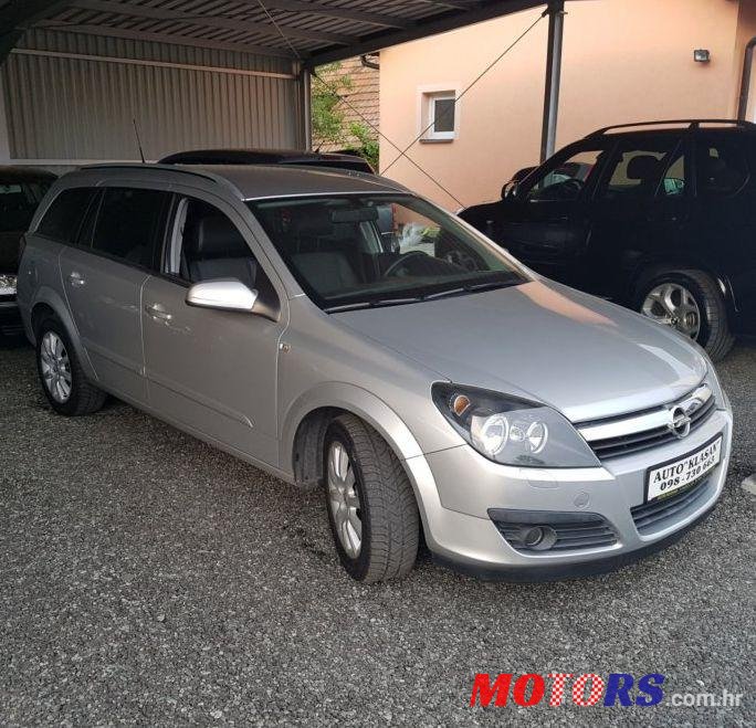 2006' Opel Astra Cosmo photo #1