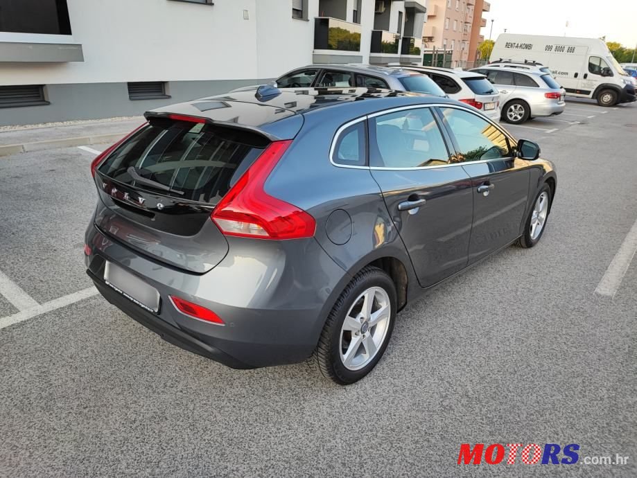 2014' Volvo V40 D2 88G. photo #3